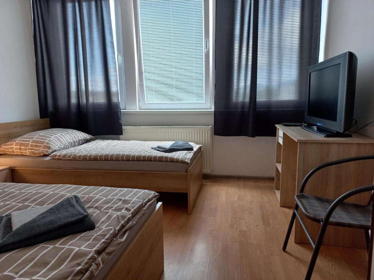Penzion Tina Preszów Zewnętrze zdjęcie